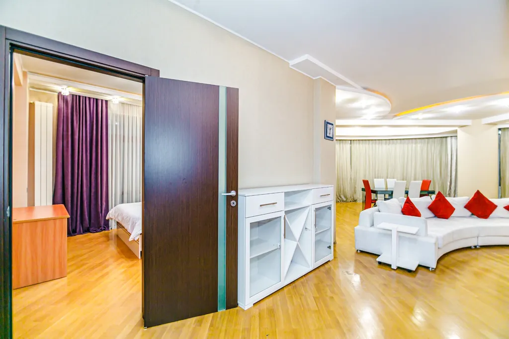 Lux family apartment