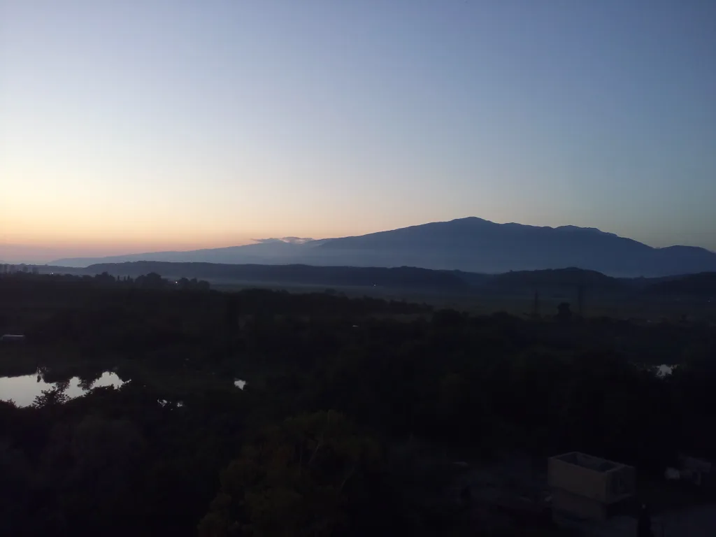 Апартаменты Люкс в центе города с видом на море и горы