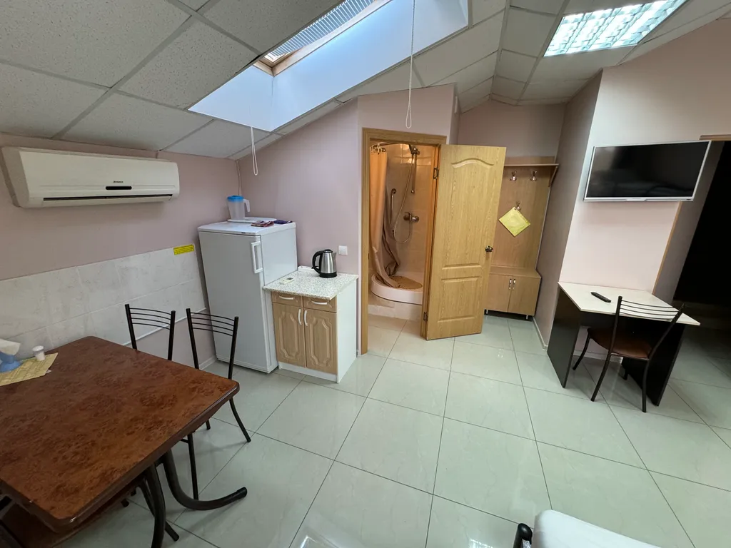 Уютный семейный номер стандарт Комильфо с видом на город