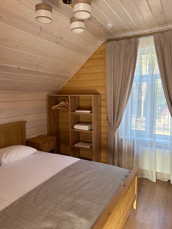 Дом в лесу с баней и видом на Волгу