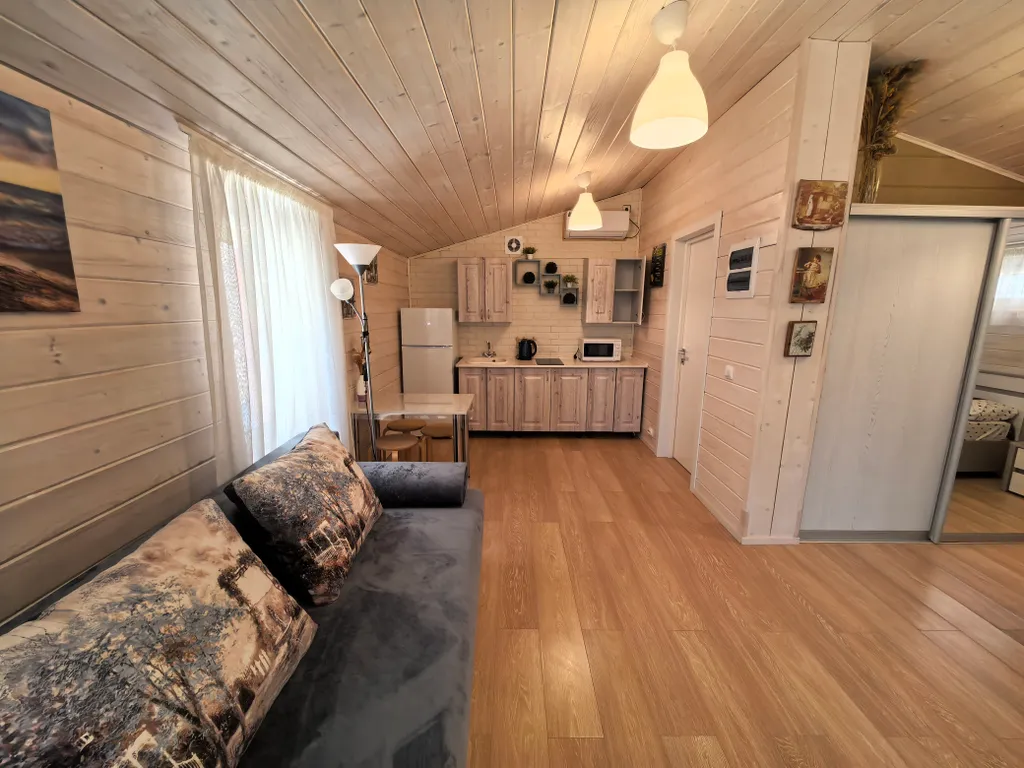 Коттедж Коттедж Барнхаус с бассейном — Геленджик