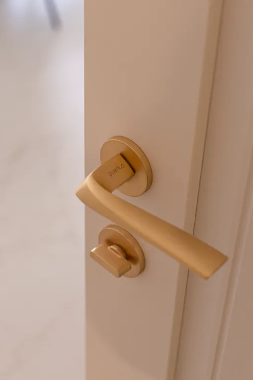 Шикарная квартира на набережной с кондиционером и камином