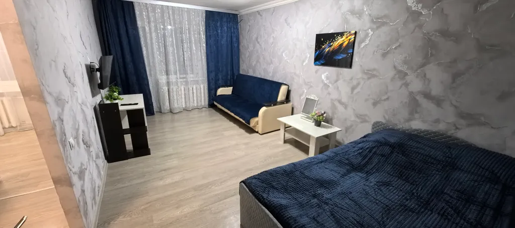 Уютная однокомнатная квартира — аренда посуточно в Шахты