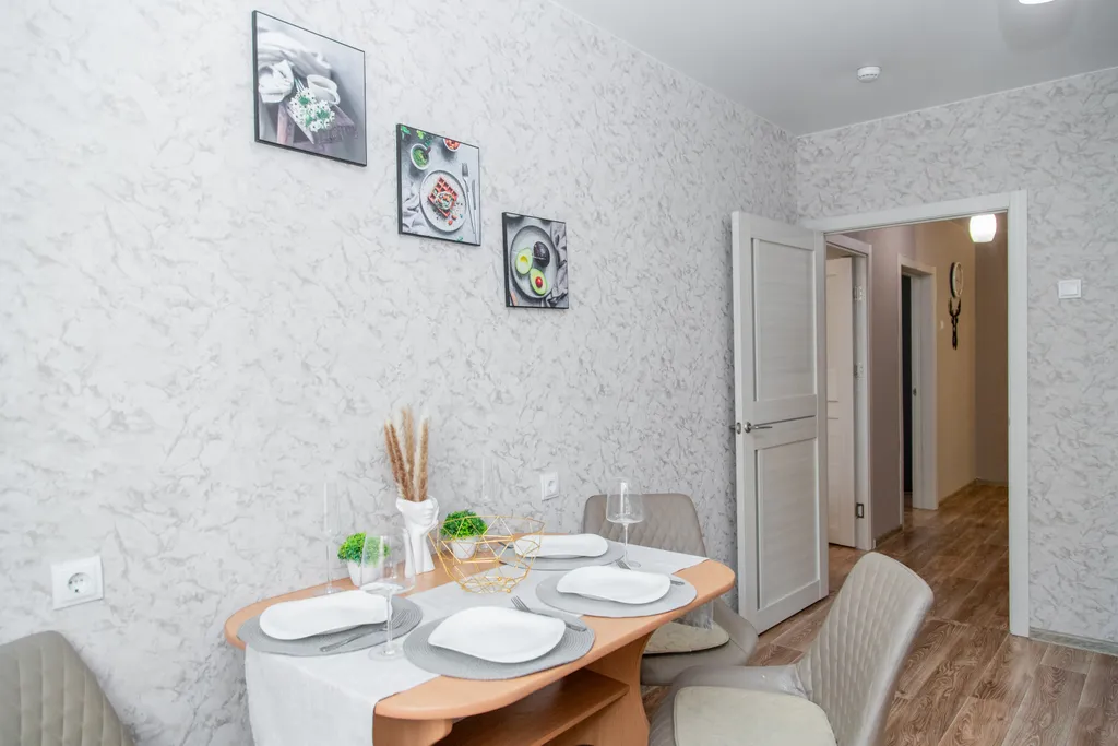 Просторная двухкомнатная квартира на берегу Енисея