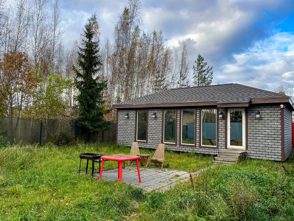 Домик у леса