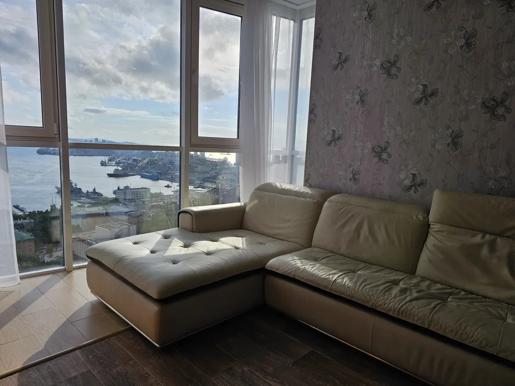 3-ком. в центре Владивостока с видом на море и город