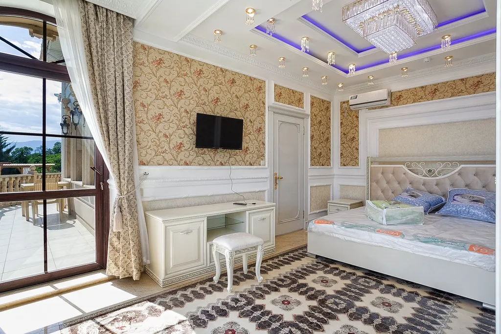 Коттедж Особняк в сосновом лесу с панорамным видом на море, горы — Восход