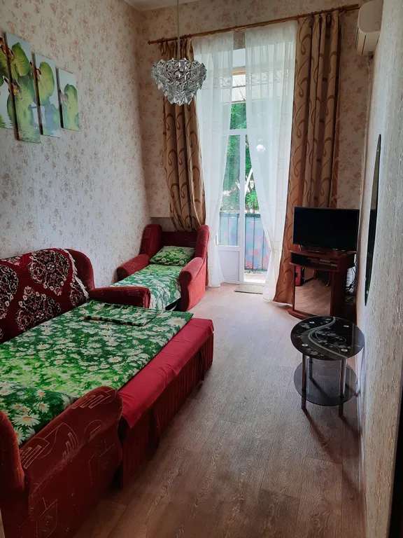 Квартира 2-комнатная Квартира — Евпатория