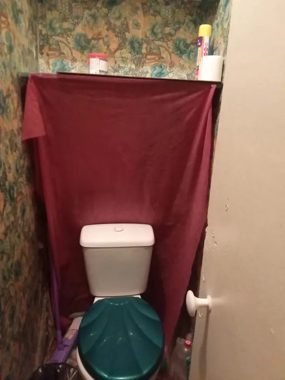 Не большая квартира в районе парка аллеи роз