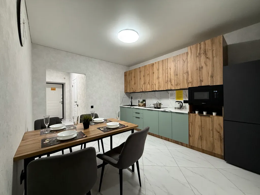 3-комнатная в центре (Риацентр, ТЦ "Восход", театр МузКомедии)