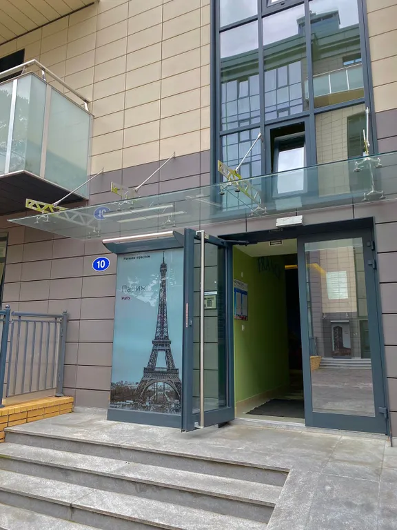 Светлые апарты с собственной террасой у самого моря