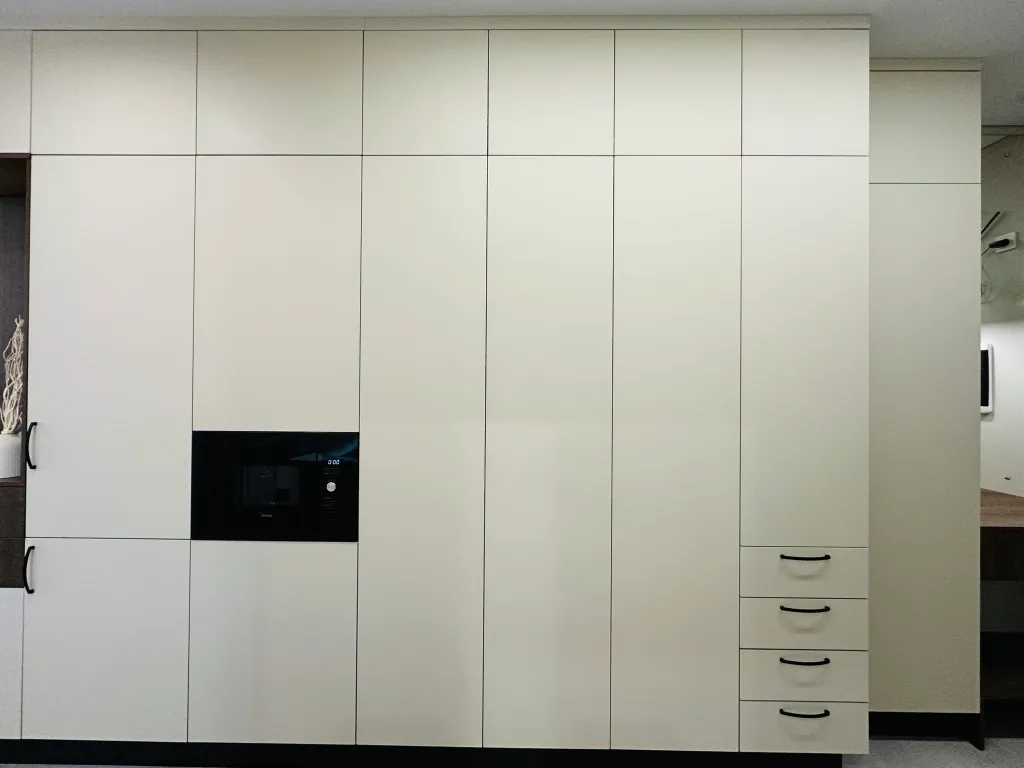 Студия с видом на центр