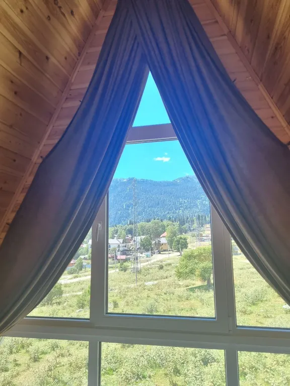 Домик с террасой