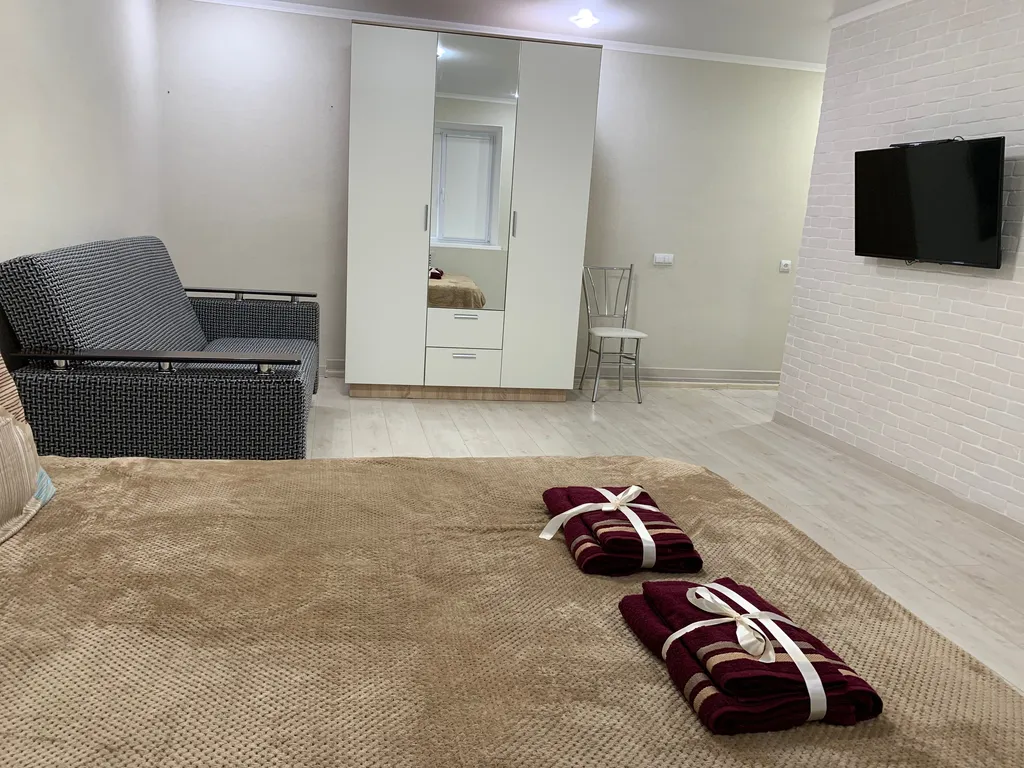 Квартира Квартира Уютная студия в самом центре — Элиста