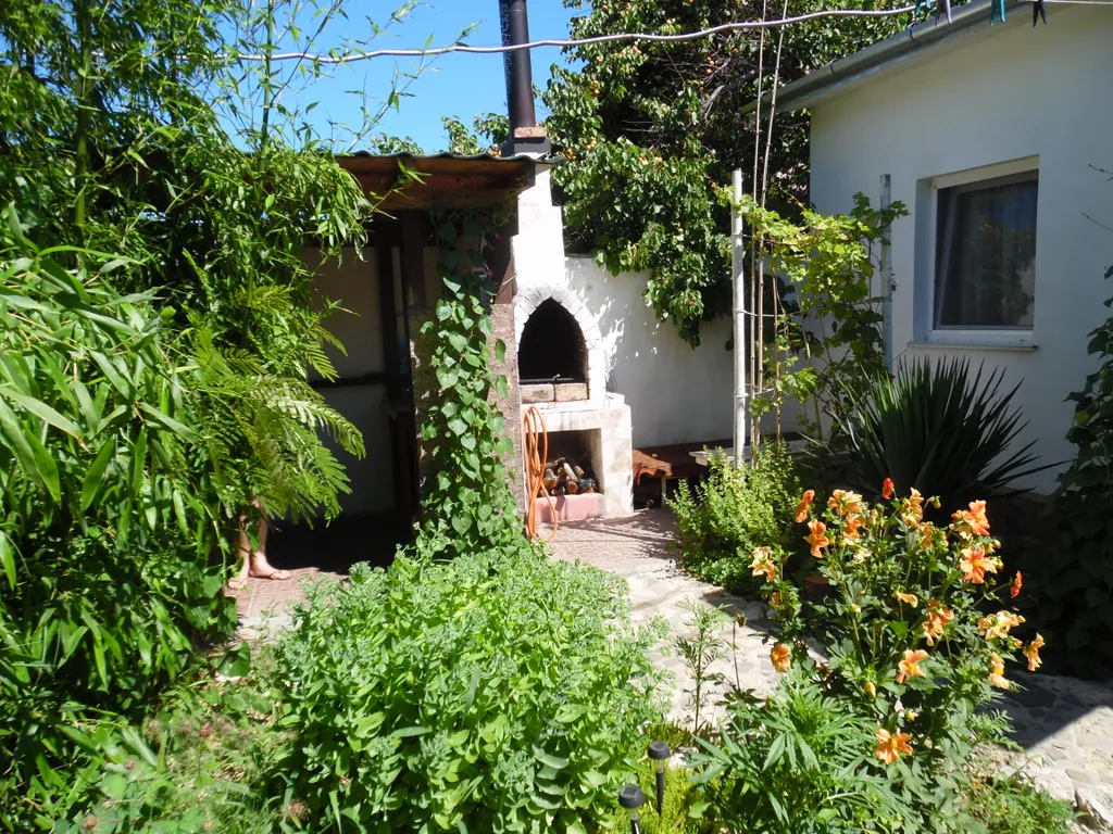 Коттедж Уютный домик с двориком — Севастополь