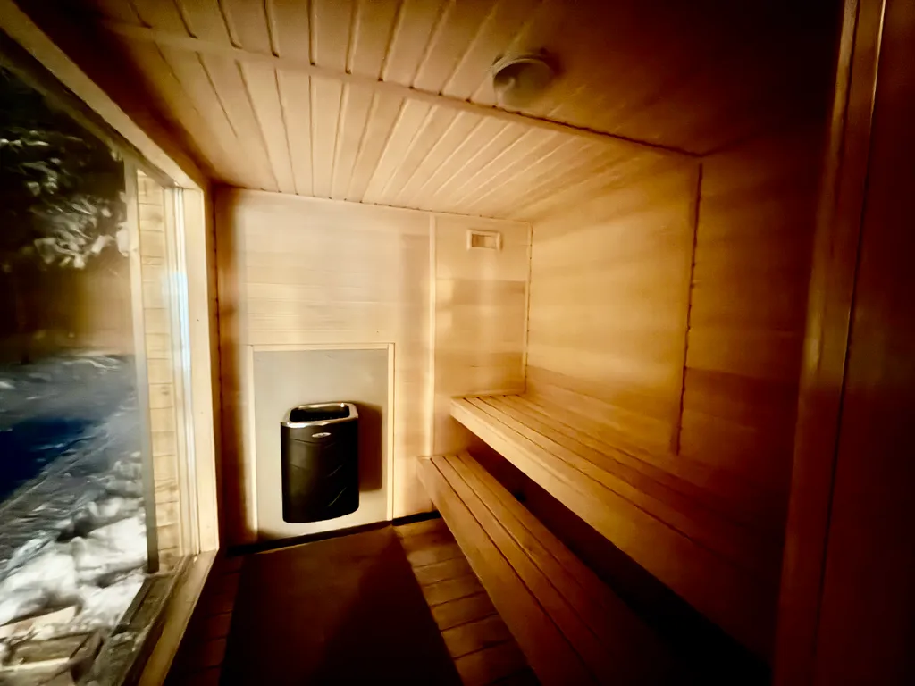 Уютный домик барн хаус в лесу с баней