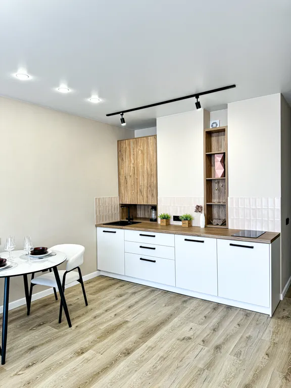 Студия в центре города с видом на набережную