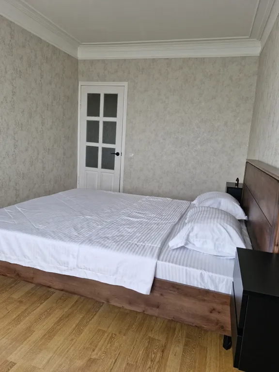 Квартира Трёхкомнатная квартира, удобное расположение! 3 отдельные комнаты. — Владикавказ