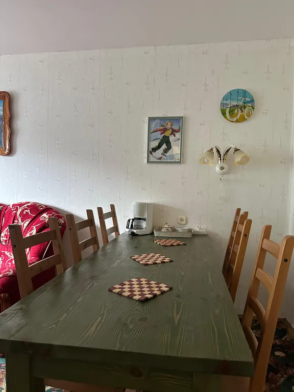 Комфортная трешка c видом на гору Кукис рядом с Тирвасом