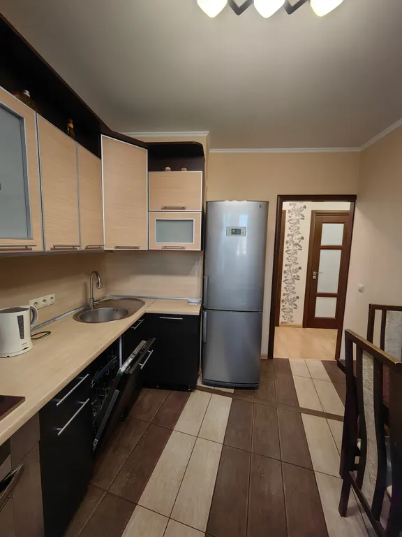 Квартира возле ТЦ Тринити