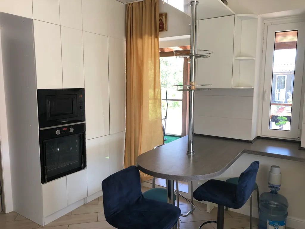 Дом в черте города в тихом дачном обществе