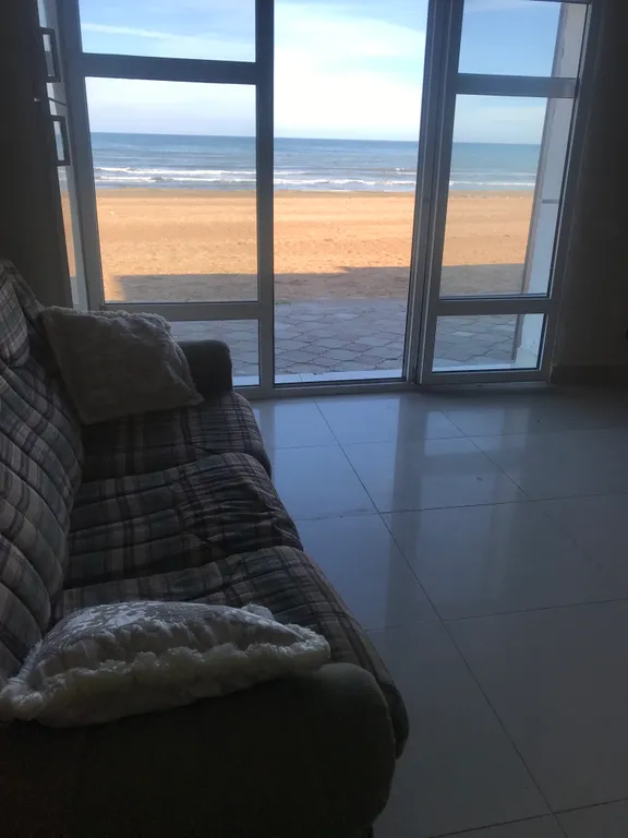 Домик на берегу моря