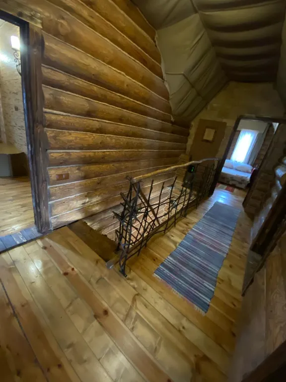 Уютный загородный коттедж недалеко от центра города