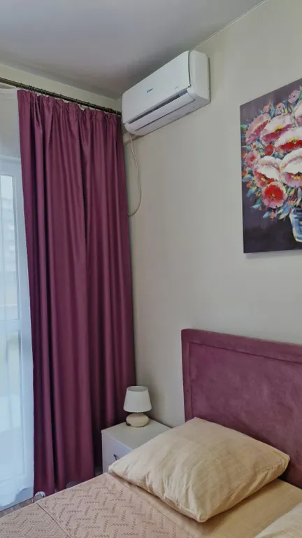 Квартира Уютная евро однушка с видом на бассейн — Варваровка