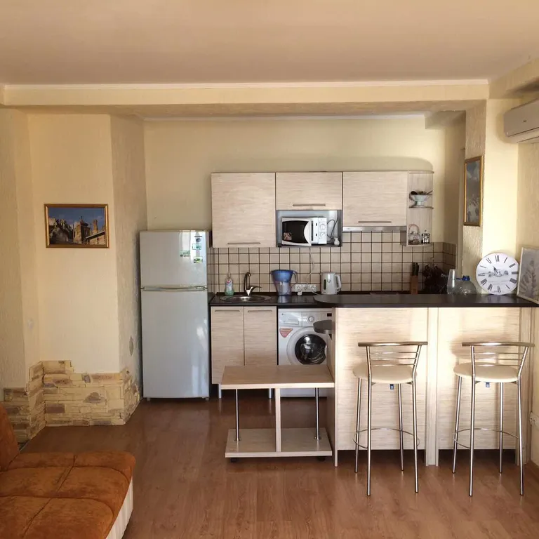 Уютная студия с видом на море у Воронцовского парка