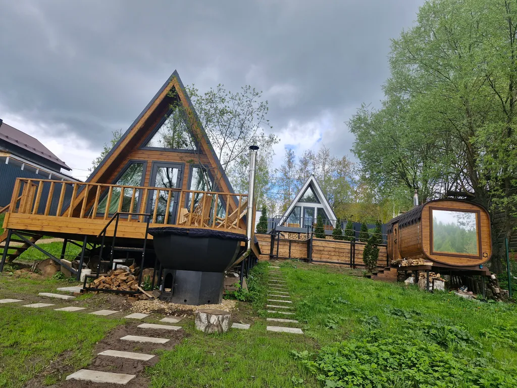 Коттедж А-фрейм с видом на озеро и лес — Казань