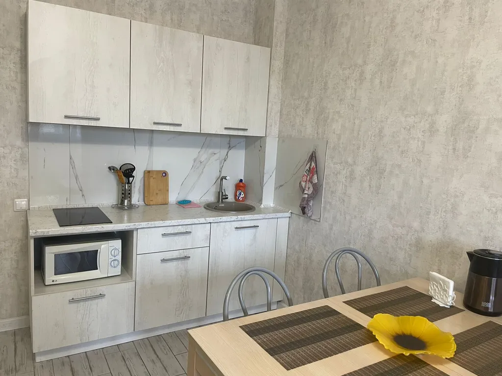 Хорошая квартира в новом доме близко к центру