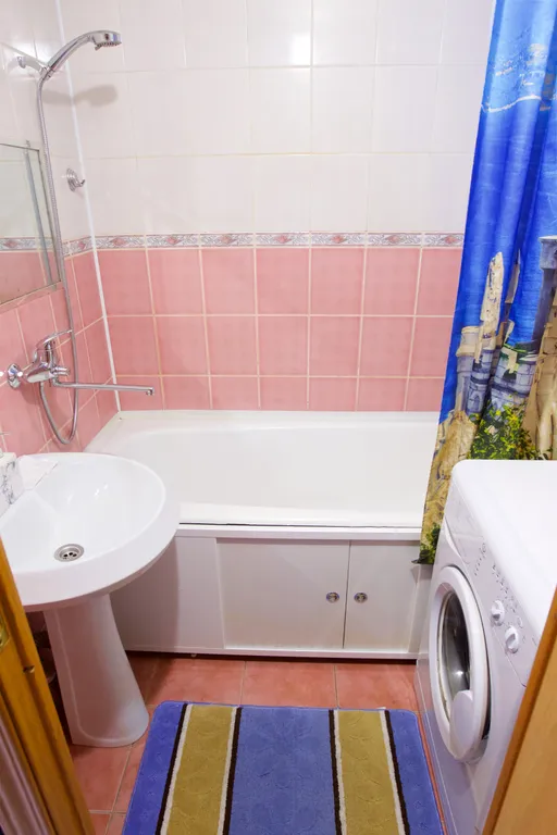 Квартира Двухкомнатная квартира в центре города — Красноярск