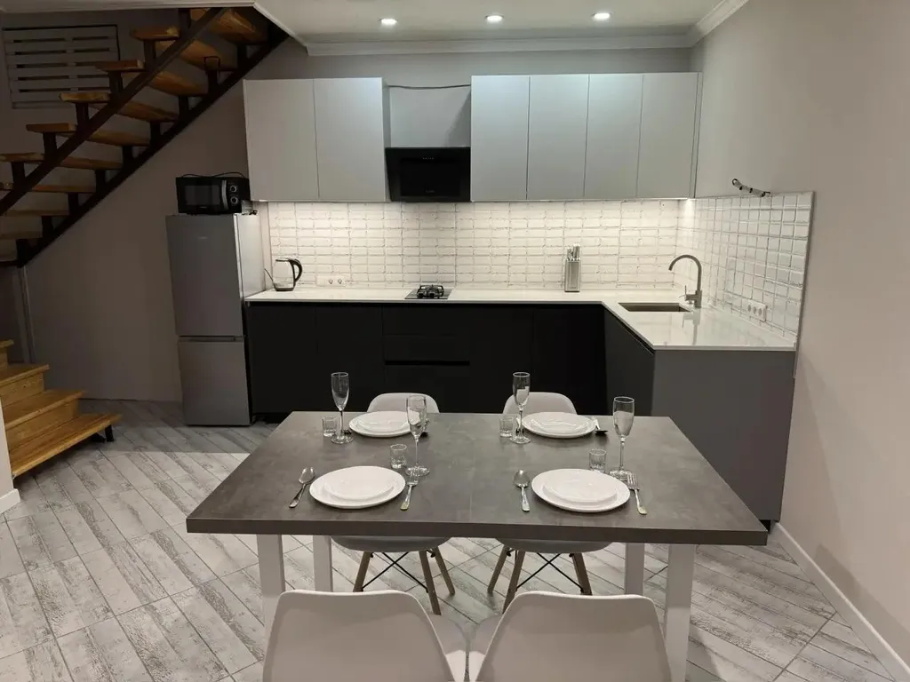 Дом на южной с бассейном