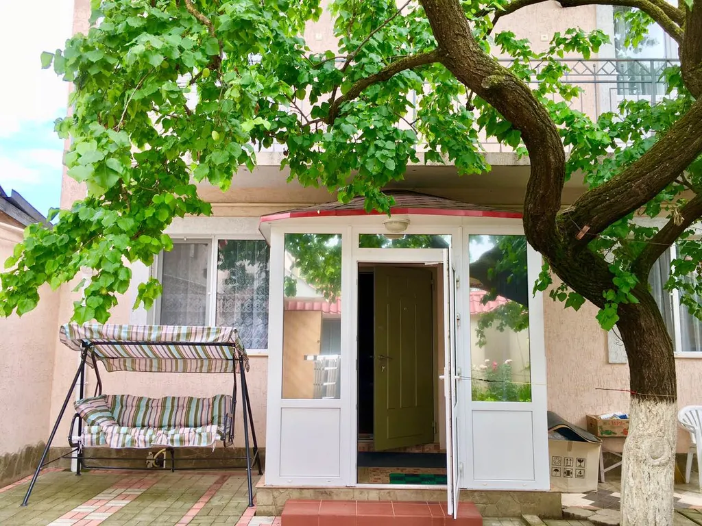 Коттедж Уютный дом с беседкой — аренда посуточно в Евпатория