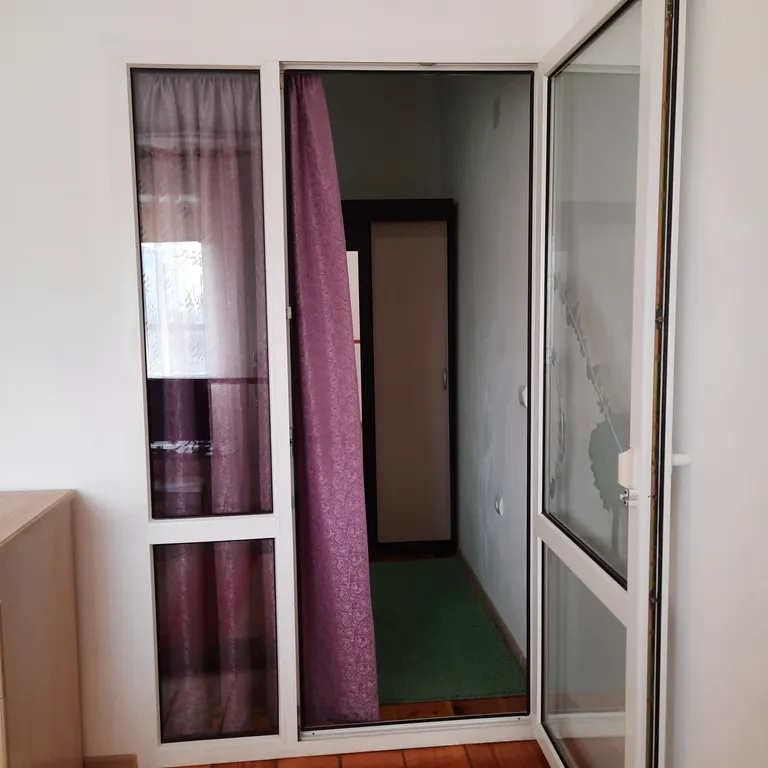 Половина двухэтажного дома у моря