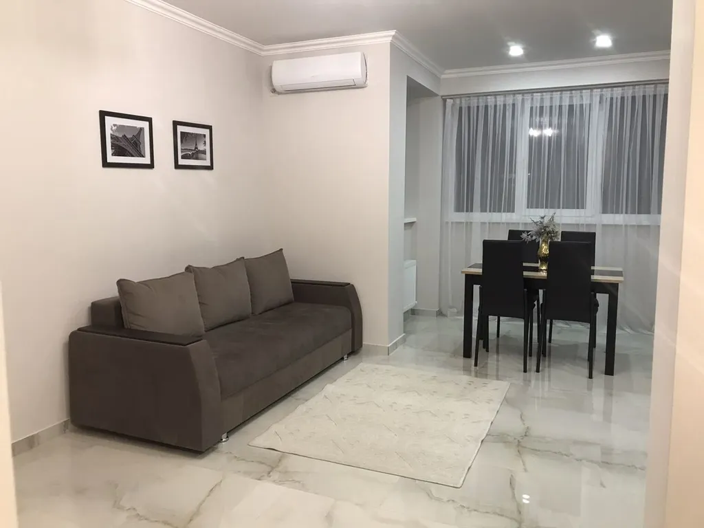 Студия в новом дoме рядом с ЖД вокзалом