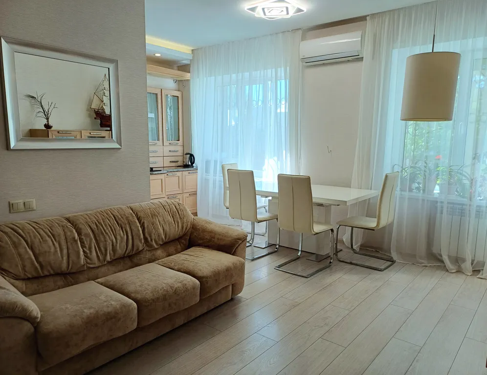 Квартира 2-комнатная Квартира — Самара