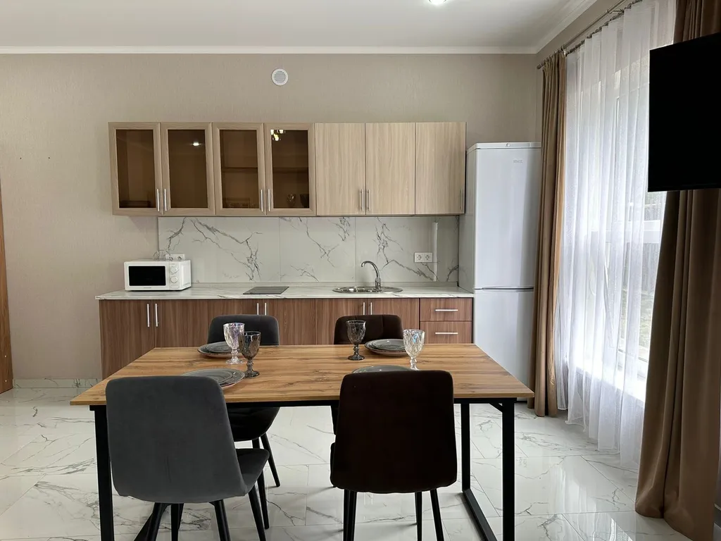 Апартаменты у старого озера, дом с парковкой