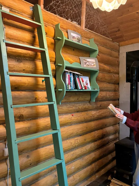 Волшебная Беличья Избушка на территории арт-усадьбы Туманный Хемуль