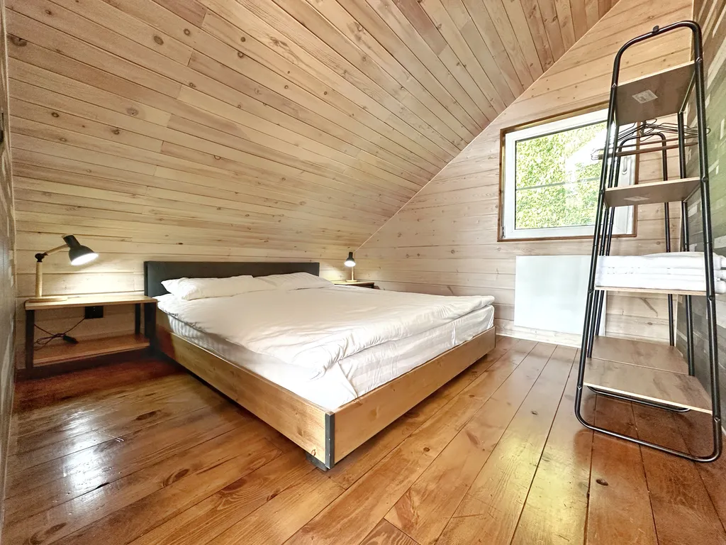 Шале с видом на бухту и вулкан