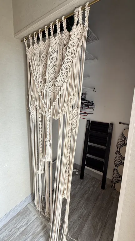 Уютная бохо квартира с дизайнерским ремонтом в центре