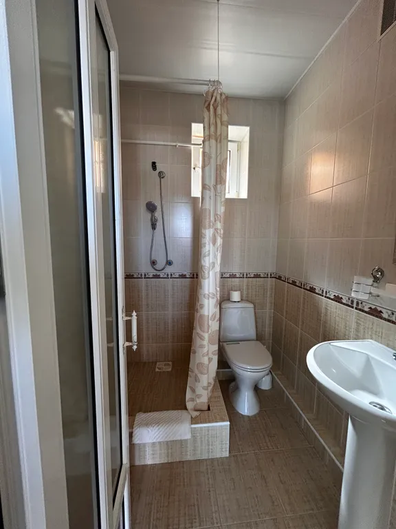 Квартира Квартира Эконом на 3-4 человека, удобства на 2 номера, балкон, вид на сад — Анапа