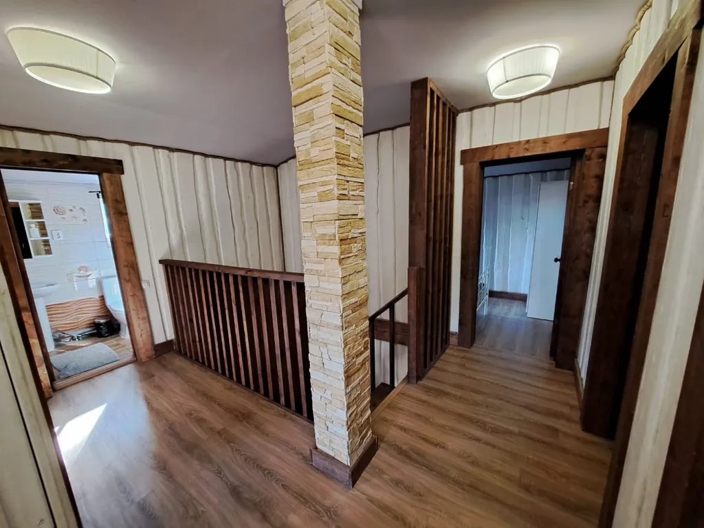 Дом на берегу озера