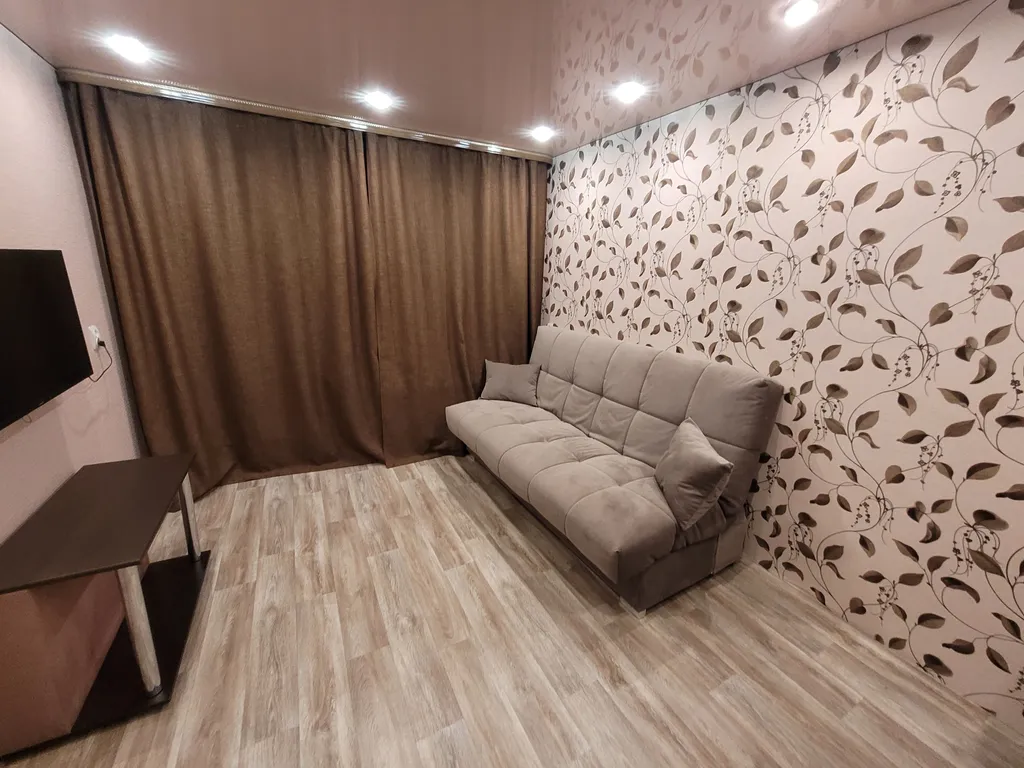 2-комнатная Квартира — аренда посуточно в Серов