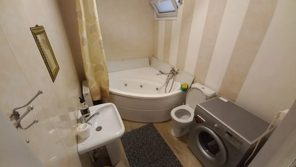 4-комнатный Дом