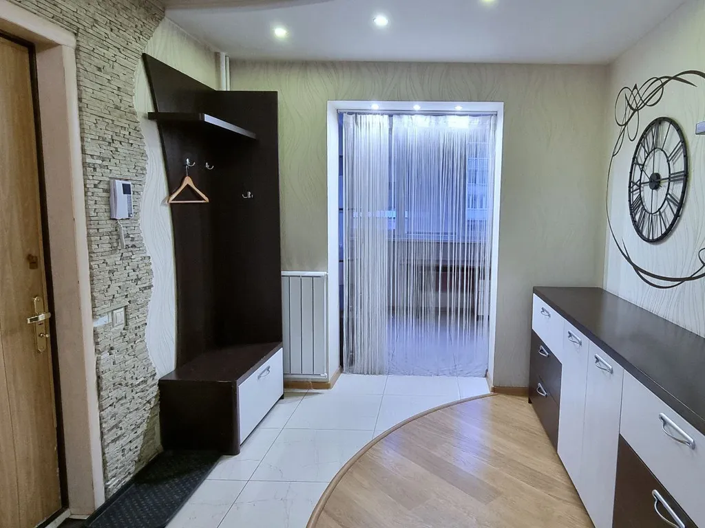 Современная 4-комн. в 10 мин пешком до МВДЦ Сибирь