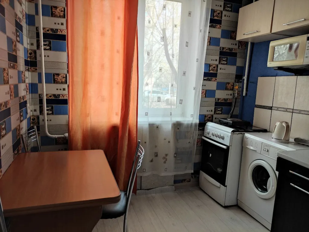 Двухкомнатная квартира возле автовокзала и краевой больницы