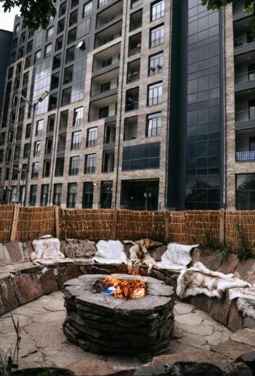 Красивая квартира-студия с видом на горы