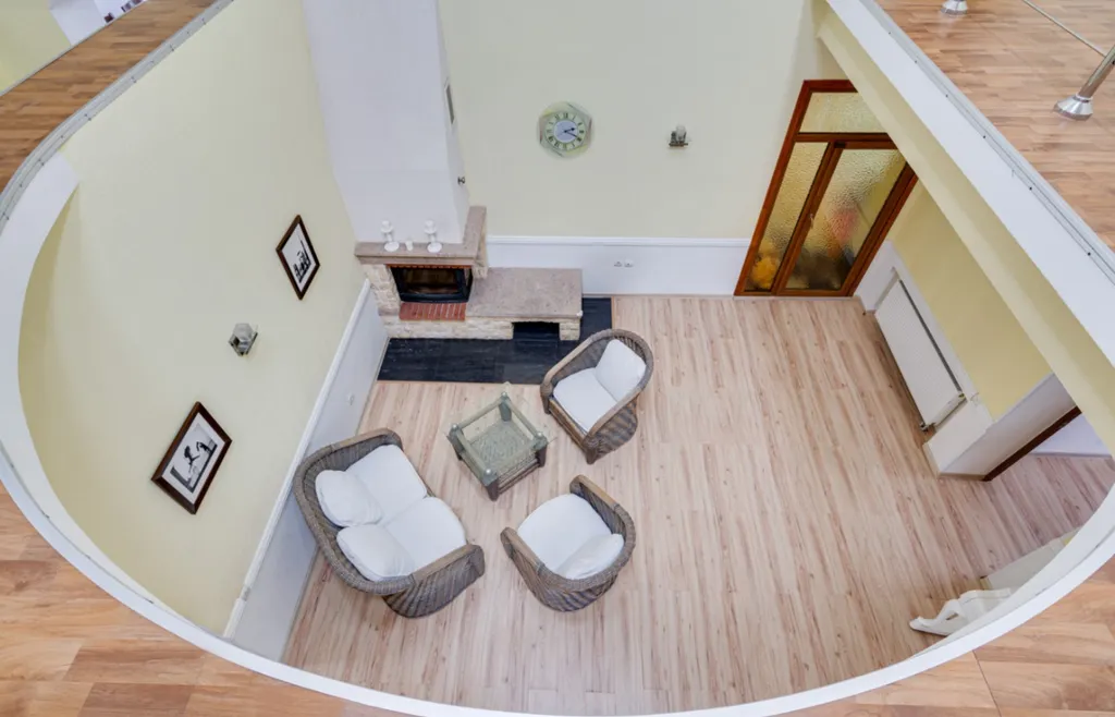 Kate Home Дом с бассейном