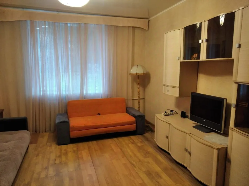 Просторная сталинка в Советском районе